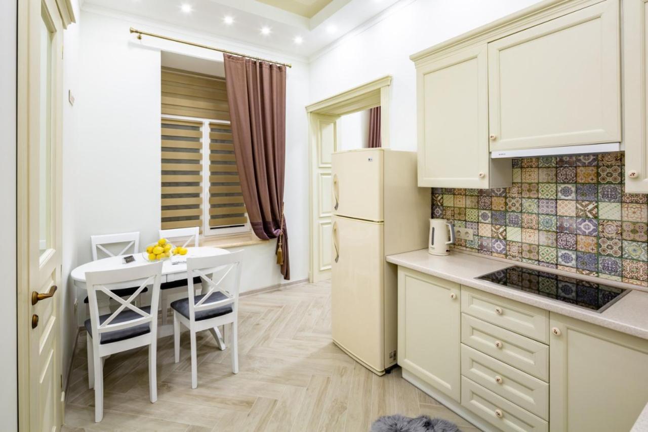 Avangard Sholom Aleikhem 1 Apart Львів Екстер'єр фото